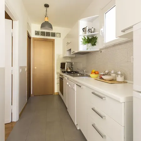 Apartmán Romac Condotti With 3 Bedrooms Near The Spanish Steps *