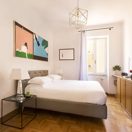 Romac Condotti With 3 Bedrooms Near The Spanish Steps Apartmán Řím