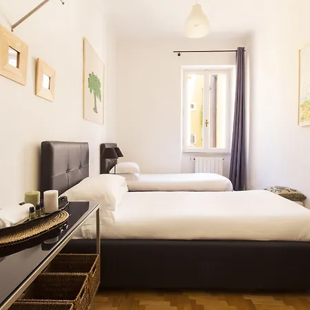 Romac Condotti With 3 Bedrooms Near The Spanish Steps Apartmán *