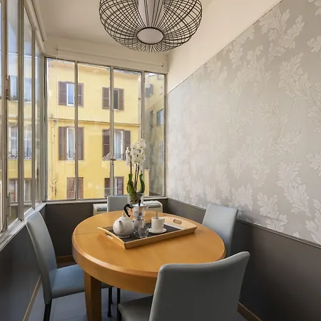 Apartmán Romac Condotti With 3 Bedrooms Near The Spanish Steps Řím