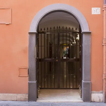 Romac Condotti With 3 Bedrooms Near The Spanish Steps