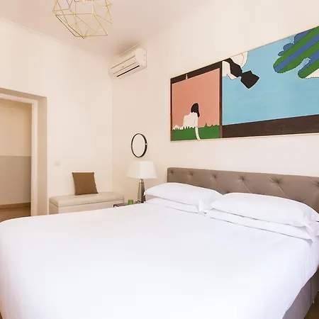 Romac Condotti With 3 Bedrooms Near The Spanish Steps Apartmán