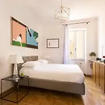 Romac Condotti With 3 Bedrooms Near The Spanish Steps *