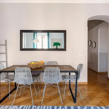Romac Condotti With 3 Bedrooms Near The Spanish Steps * Rom